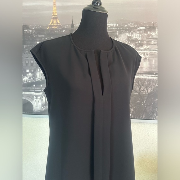 J.CREW Black Split V-neck Top Size 8 - Picture 5 of 6